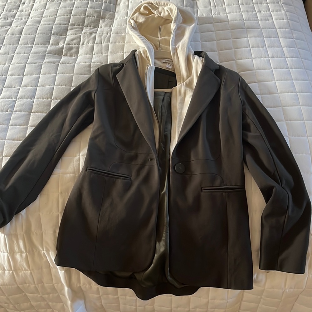 Great condition- peace love world hunter green blazer